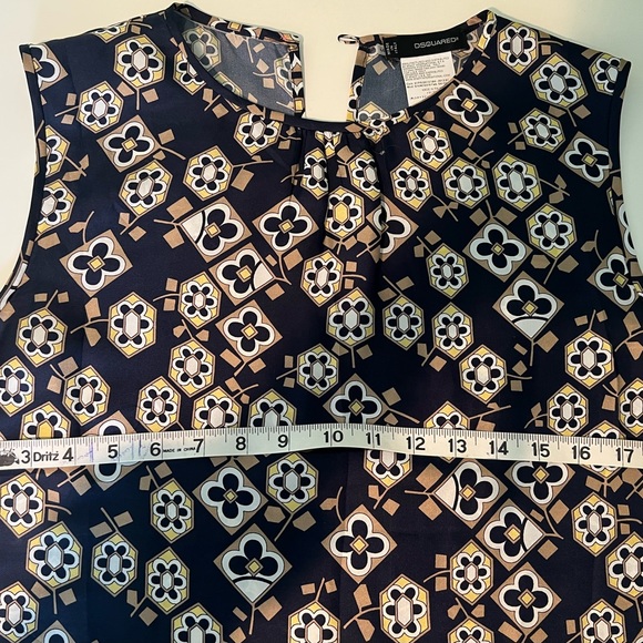 DSQUARED2 Silk printed blouse 🌸 - Picture 7 of 7